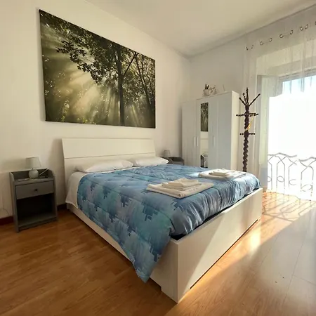 Molis's House * Μιλάνο