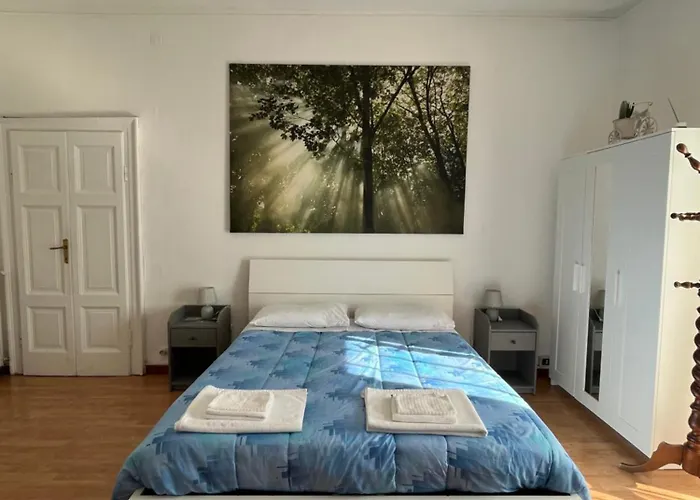 Molis's House Pensionat Milano